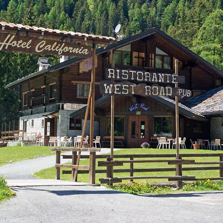 Hotel California Champoluc Bagian luar foto