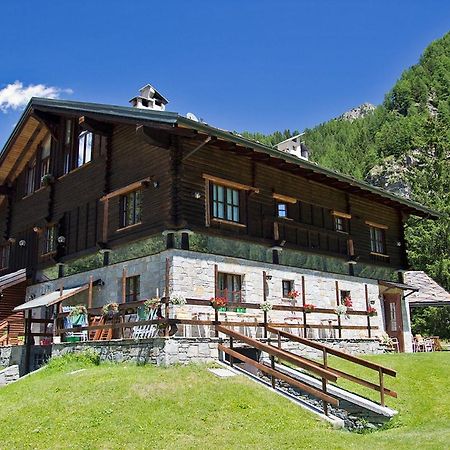 Hotel California Champoluc Bagian luar foto