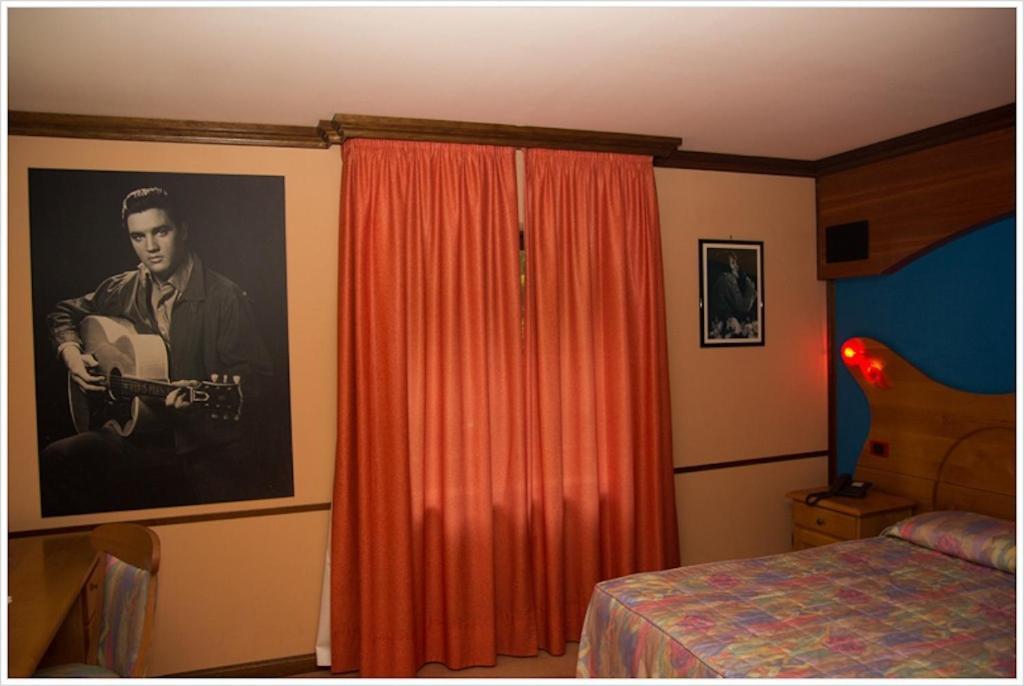 Hotel California Champoluc Bagian luar foto